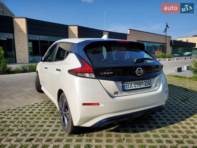 Хэтчбек Nissan Leaf 2019 в Хмельницком