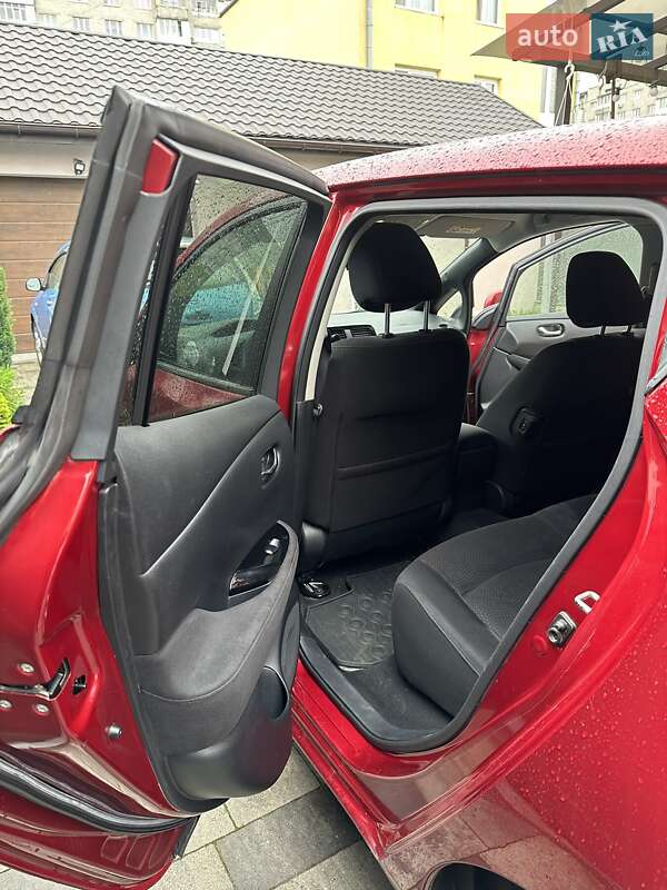 Хетчбек Nissan Leaf 2016 в Львові