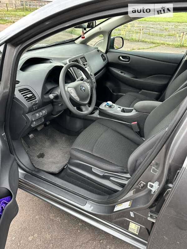 Хэтчбек Nissan Leaf 2017 в Житомире