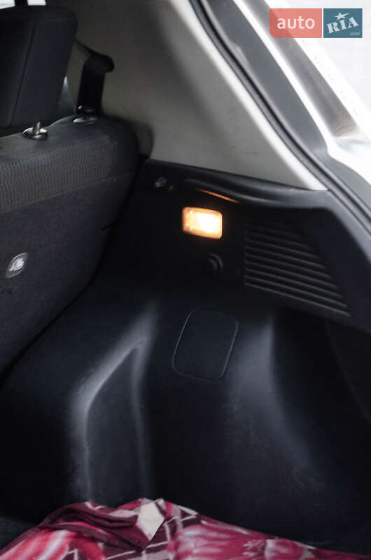Хетчбек Nissan Leaf 2015 в Хмельницькому
