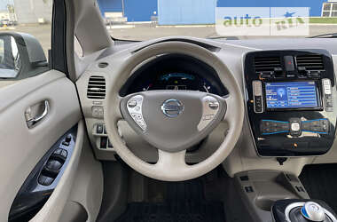 Хетчбек Nissan Leaf 2012 в 