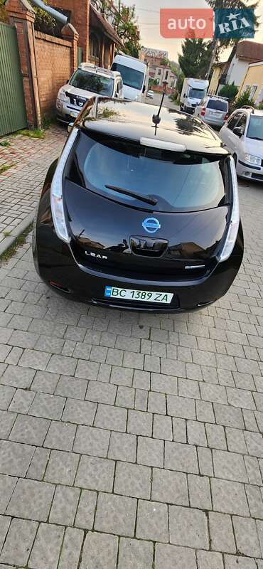 Хэтчбек Nissan Leaf 2014 в Львове
