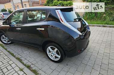 Хэтчбек Nissan Leaf 2014 в Львове