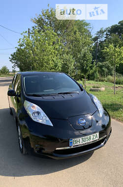 Хетчбек Nissan Leaf 2015 в Одесі