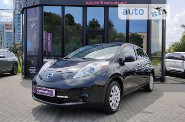 Хэтчбек Nissan Leaf 2014 в 