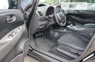 Хэтчбек Nissan Leaf 2014 в 