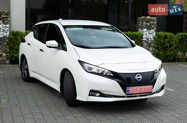 Хэтчбек Nissan Leaf 2020 в 