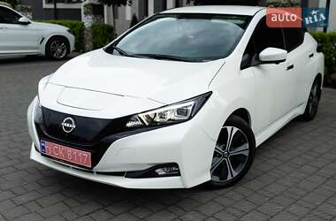Хэтчбек Nissan Leaf 2020 в 