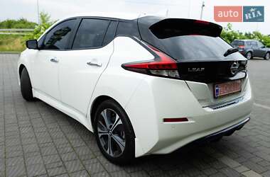 Хэтчбек Nissan Leaf 2020 в Стрые