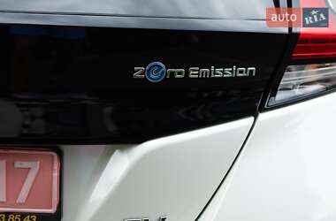 Хэтчбек Nissan Leaf 2020 в Стрые