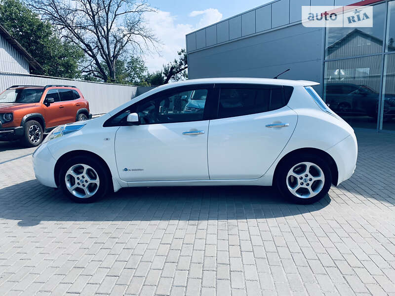 Хэтчбек Nissan Leaf 2013 в Полтаве