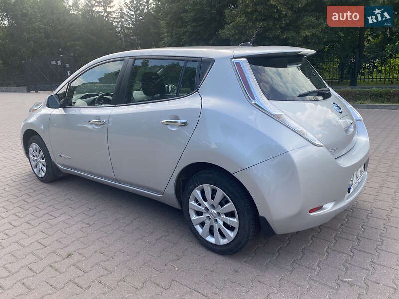 Хэтчбек Nissan Leaf 2017 в Миргороде