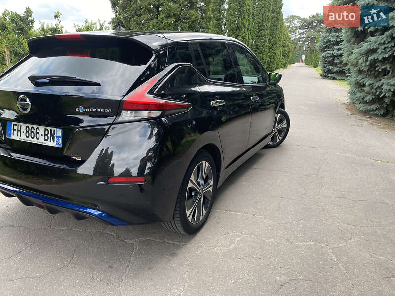 Хэтчбек Nissan Leaf 2019 в Кременчуге
