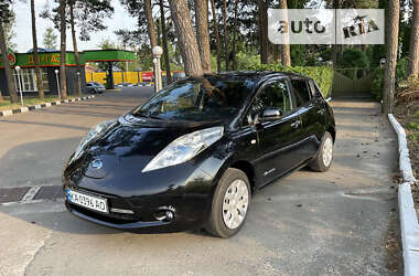 Хетчбек Nissan Leaf 2015 в Житомирі