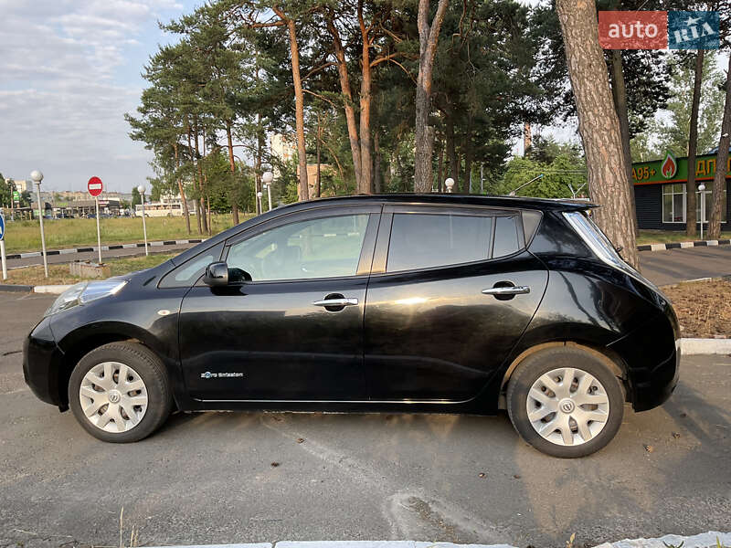 Хэтчбек Nissan Leaf 2015 в Житомире фото 4 Хэтчбек Nissan Leaf 2015 в Житомире
