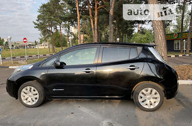 Хетчбек Nissan Leaf 2015 в Житомирі