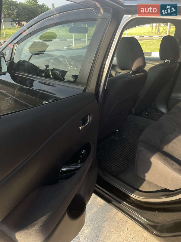 Хэтчбек Nissan Leaf 2015 в Житомире фото 15 Хэтчбек Nissan Leaf 2015 в Житомире