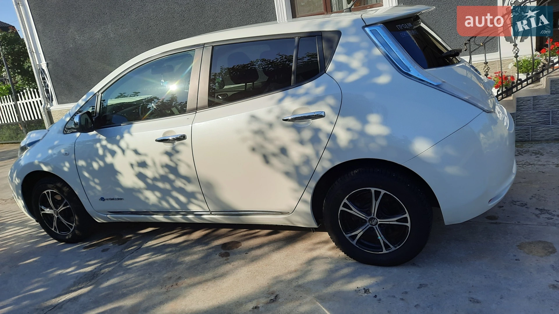 2014 Nissan Leaf - мініатюра 4