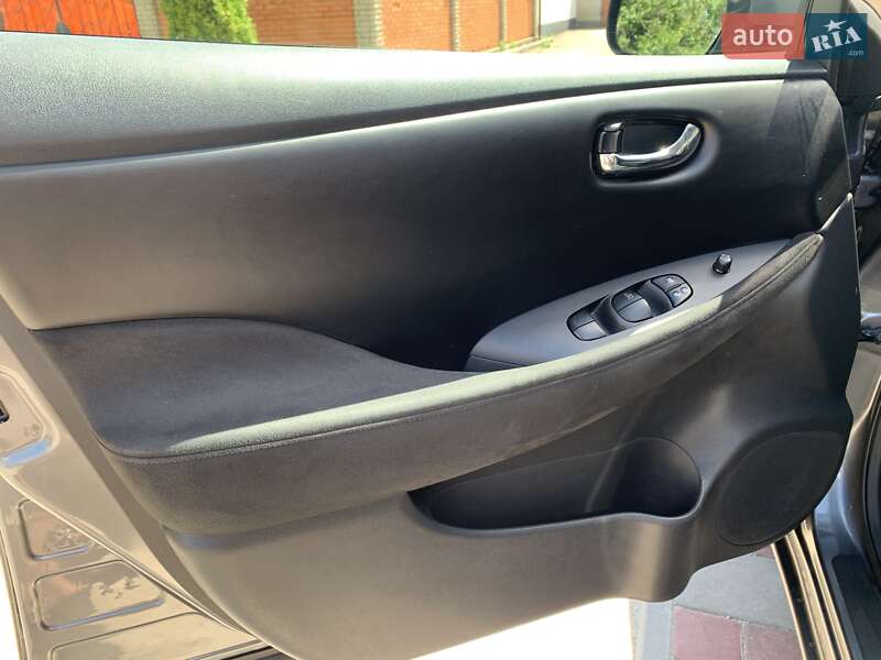 Хэтчбек Nissan Leaf 2014 в Кривом Роге фото 14 Хэтчбек Nissan Leaf 2014 в Кривом Роге
