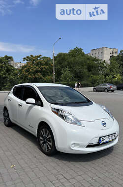 Хэтчбек Nissan Leaf 2016 в Запорожье