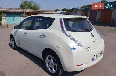 Хэтчбек Nissan Leaf 2011 в Николаеве