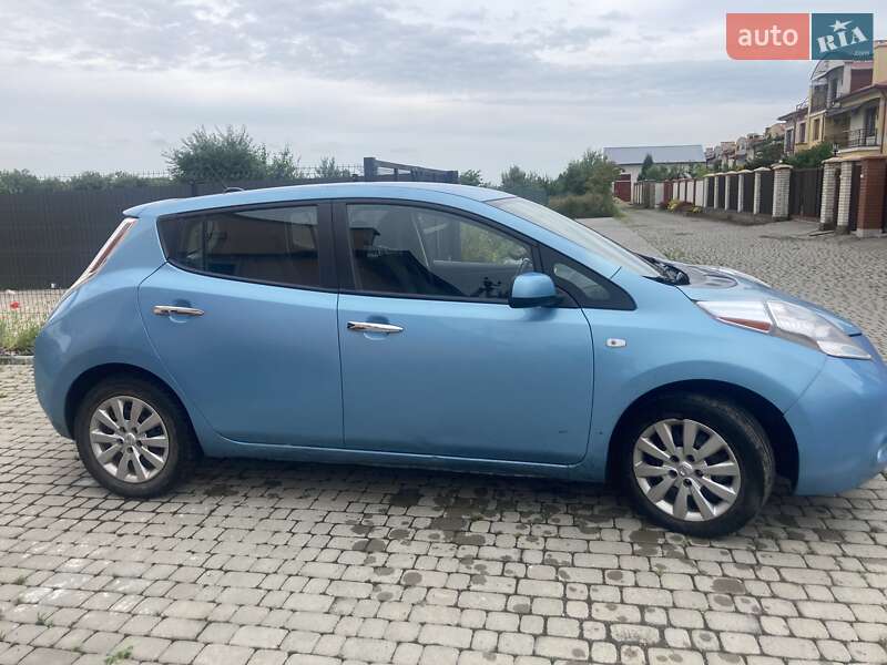 Хетчбек Nissan Leaf 2015 в Львові
