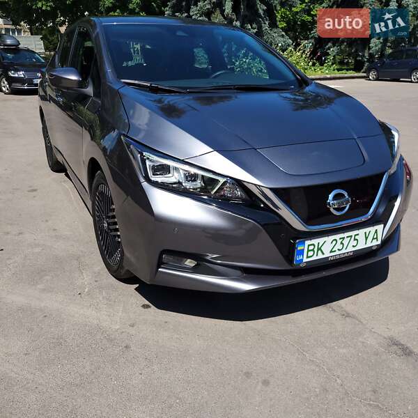 Хетчбек Nissan Leaf 2022 в Рівному