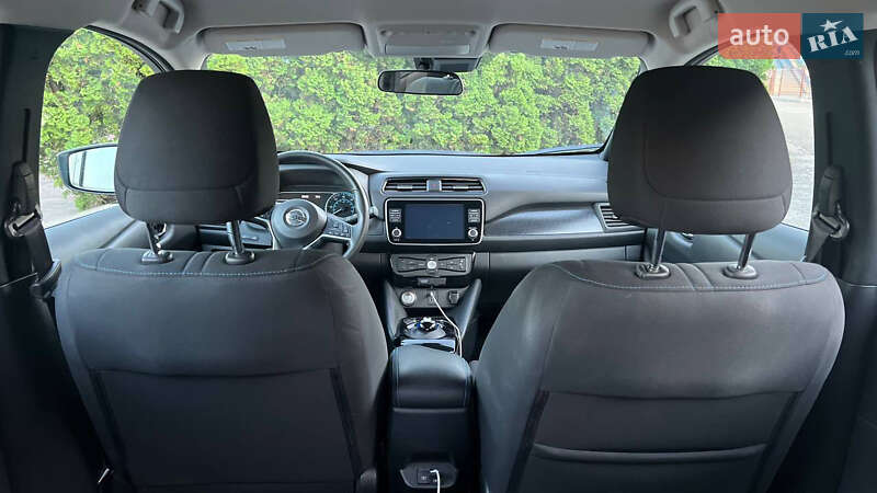 Хетчбек Nissan Leaf 2020 в Києві