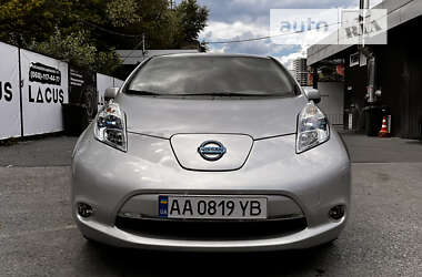 Хетчбек Nissan Leaf 2011 в Києві