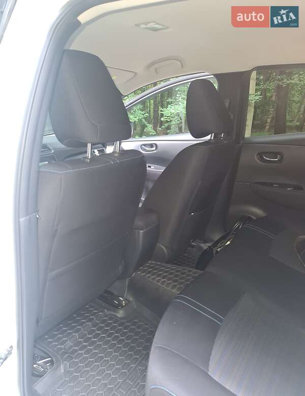 Хетчбек Nissan Leaf 2018 в Львові фото 4 Хетчбек Nissan Leaf 2018 в Львові