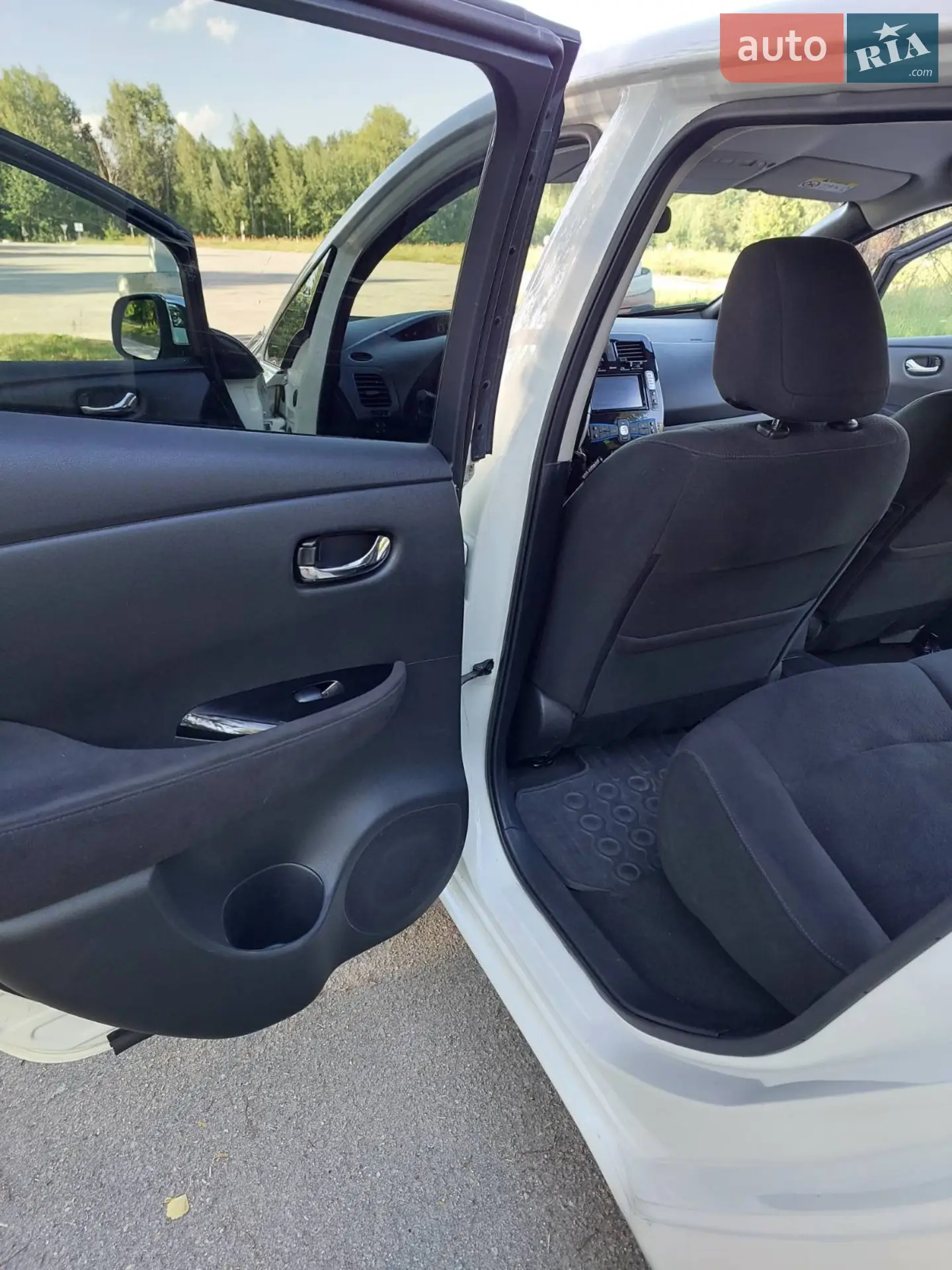 2013 Nissan Leaf - мініатюра 28