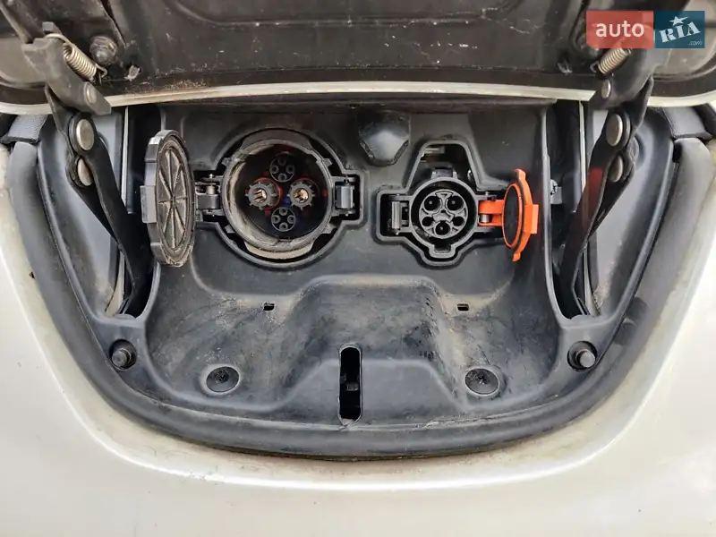 Nissan Leaf 2013 VIN 1N4AZ0CP3DC404357 фото оголошення 6 з 40