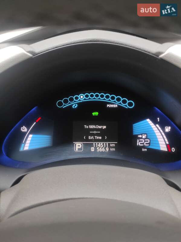 Хэтчбек Nissan Leaf 2011 в Коломые