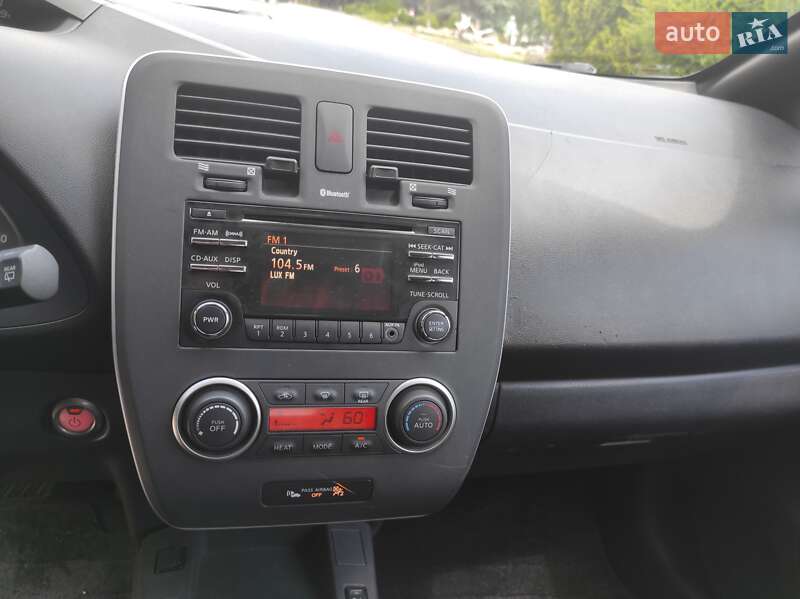 Хэтчбек Nissan Leaf 2013 в Тернополе