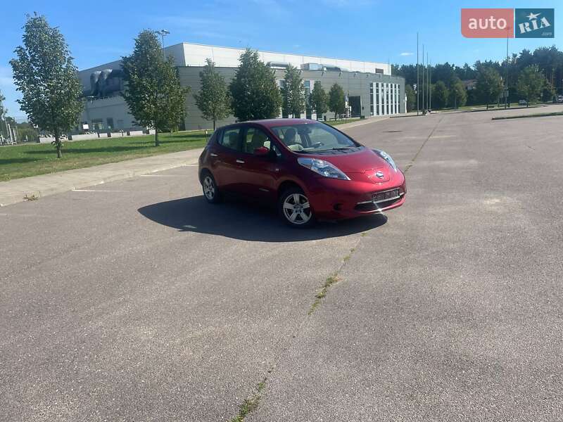Хэтчбек Nissan Leaf 2012 в Киеве фото 2 Хэтчбек Nissan Leaf 2012 в Киеве