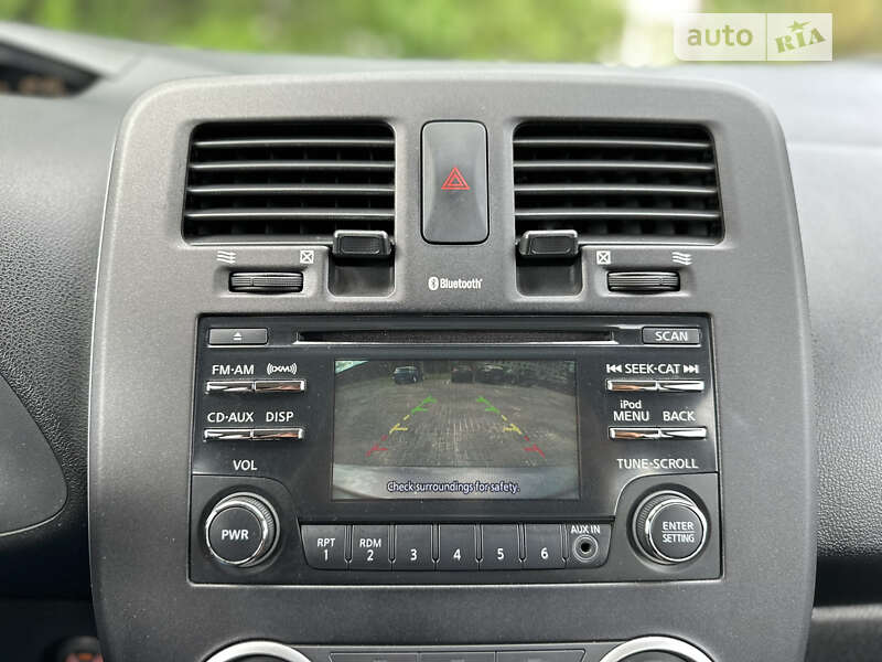 Хэтчбек Nissan Leaf 2015 в Львове