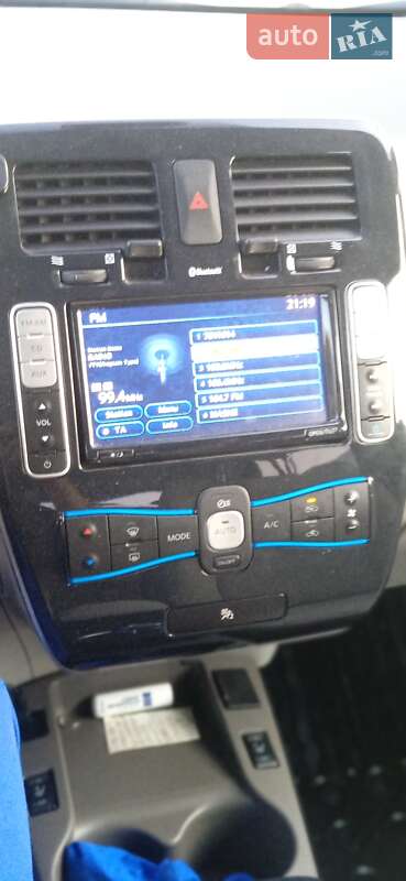 Хетчбек Nissan Leaf 2012 в Бориславі фото 3 Хетчбек Nissan Leaf 2012 в Бориславі
