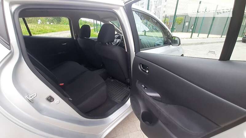 Хетчбек Nissan Leaf 2015 в Івано-Франківську фото 18 Хетчбек Nissan Leaf 2015 в Івано-Франківську