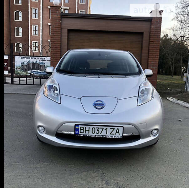 Хетчбек Nissan Leaf 2017 в Чорноморську