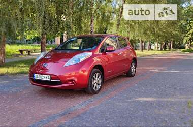 Хетчбек Nissan Leaf 2013 в Києві