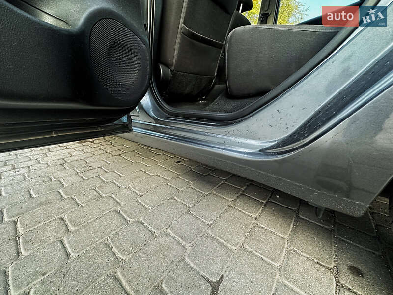 Хетчбек Nissan Leaf 2013 в Харкові фото 14 Хетчбек Nissan Leaf 2013 в Харкові