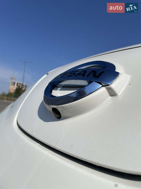 Хэтчбек Nissan Leaf 2013 в Виннице