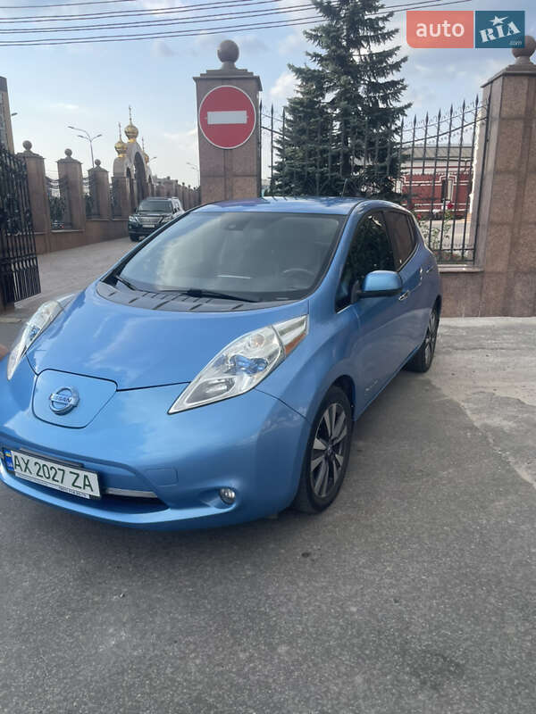 Хетчбек Nissan Leaf 2014 в Харкові