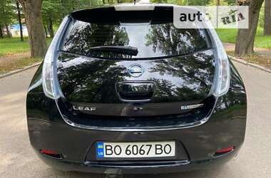 Хэтчбек Nissan Leaf 2013 в Черновцах