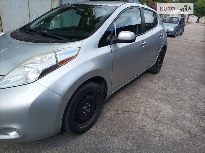 Хэтчбек Nissan Leaf 2014 в Харькове