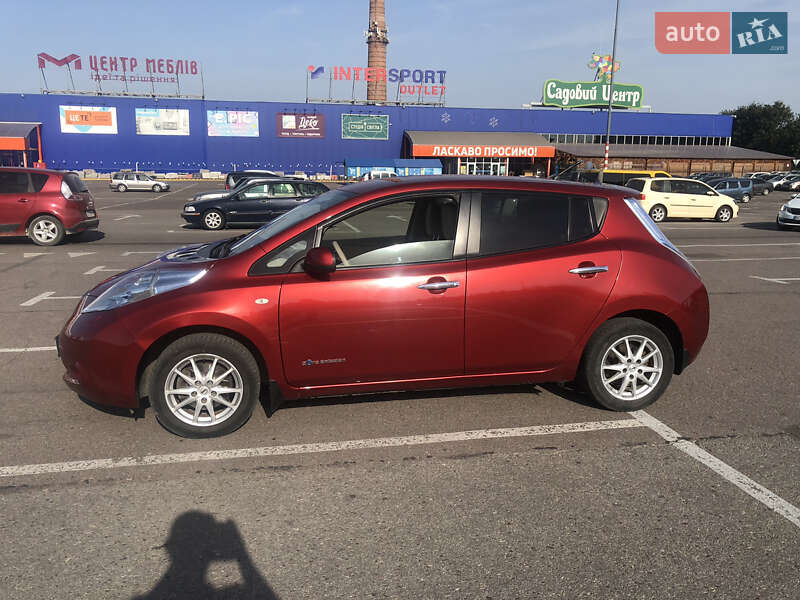 Хетчбек Nissan Leaf 2012 в Львові