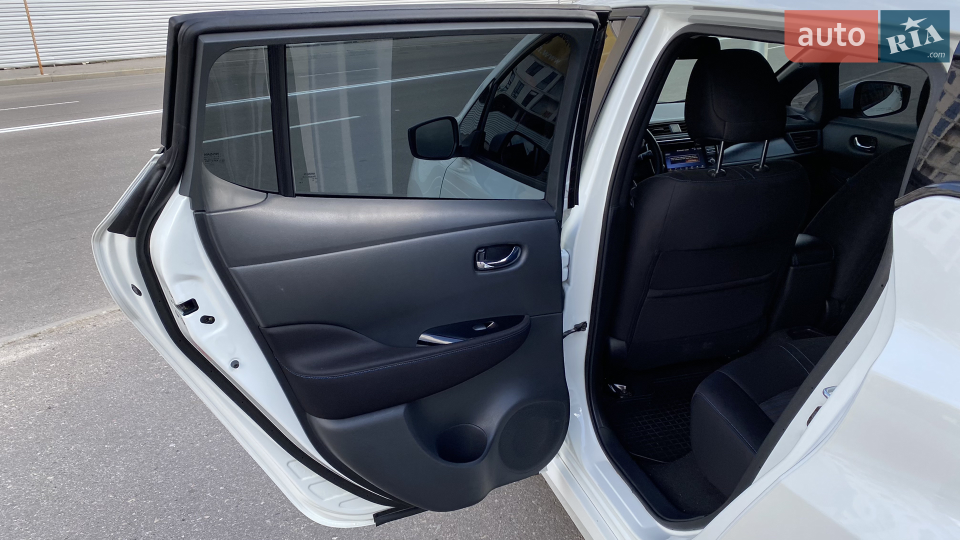 2018 Nissan Leaf - мініатюра 11