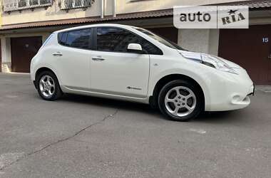 Хэтчбек Nissan Leaf 2016 в Тернополе