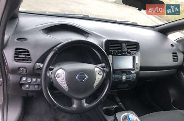 Хэтчбек Nissan Leaf 2013 в Черноморске