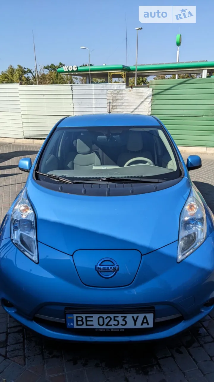 На залишку 13квт показує ліфспай. Батарея 7 поділок з 12. Нова гума та 12 вольтовий акум. За додатковими питаннями в приватні повідомлення та дзвінки, допомоги в продажу від автомайданчиків та перекупів не потребую!!!! Реальному покупцю обов'язково буде шикарний ТОРГ на все про все, скільки зможете виторгувати)) розгляну обмін, пропонуйте !